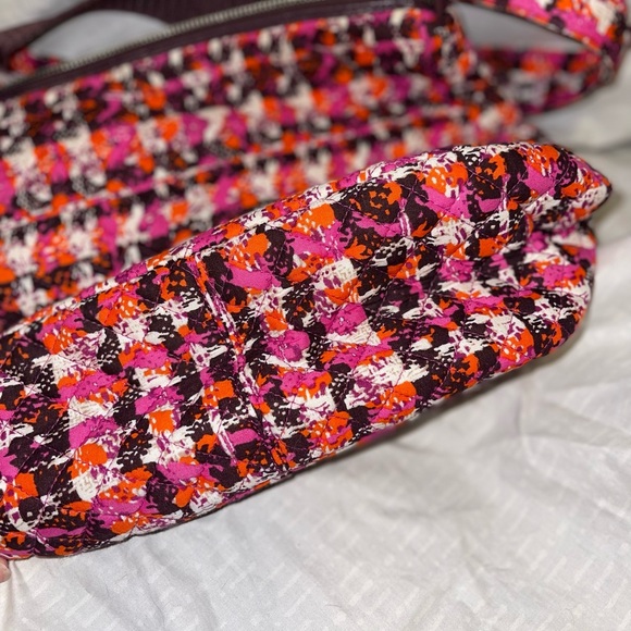 Vera Bradley Large Carson in pink plaid houndstooth - Picture 6 of 7